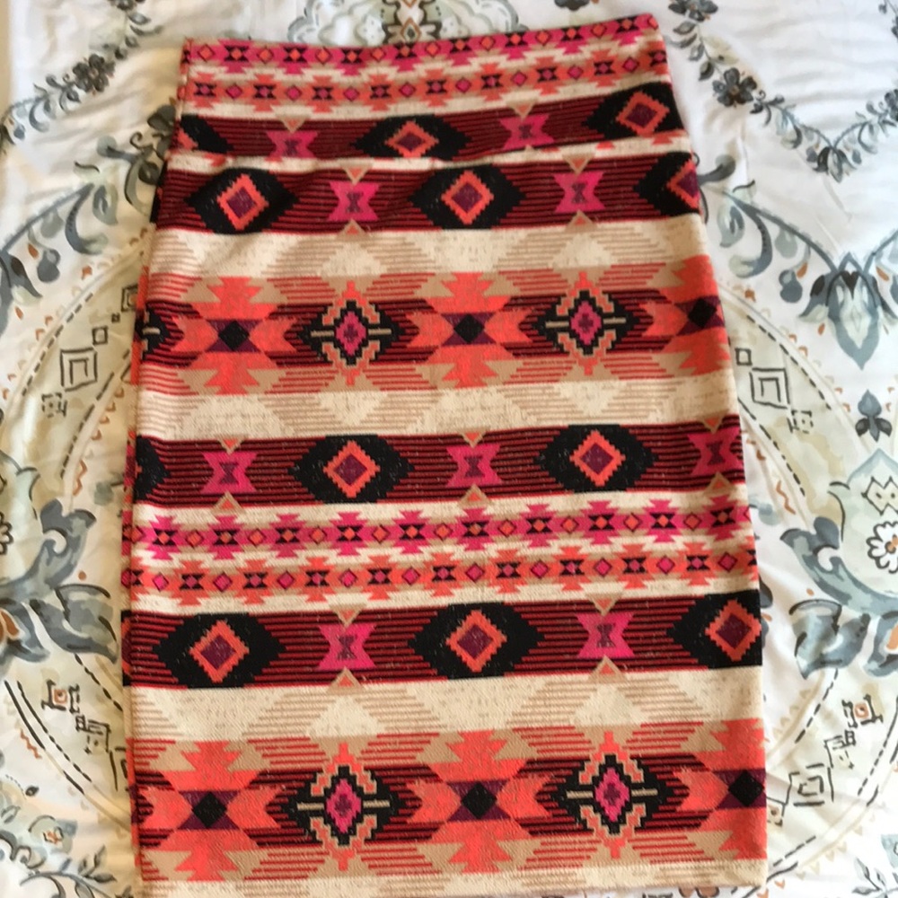 LuLaRoe Cassie Pencil Skirt; S
